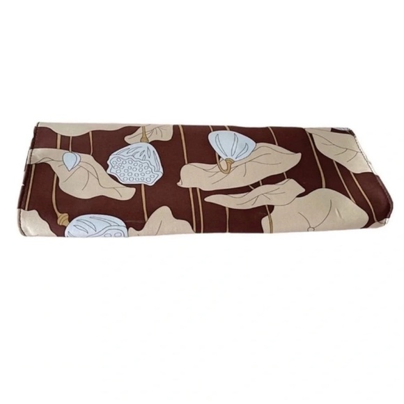 Agnes and Hoss Lotus Silk & Leather Envelope Clutch Handbag - Picture 7 of 12